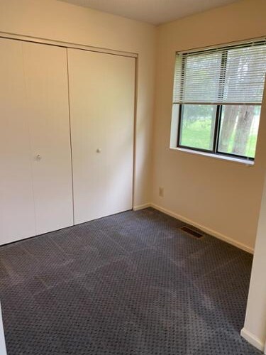 bedroom - 101 S Shafer St