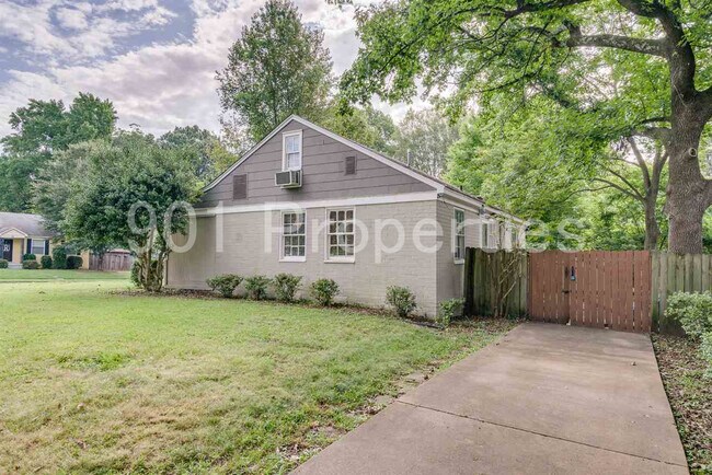 Building Photo - 81 S Larchmont Dr