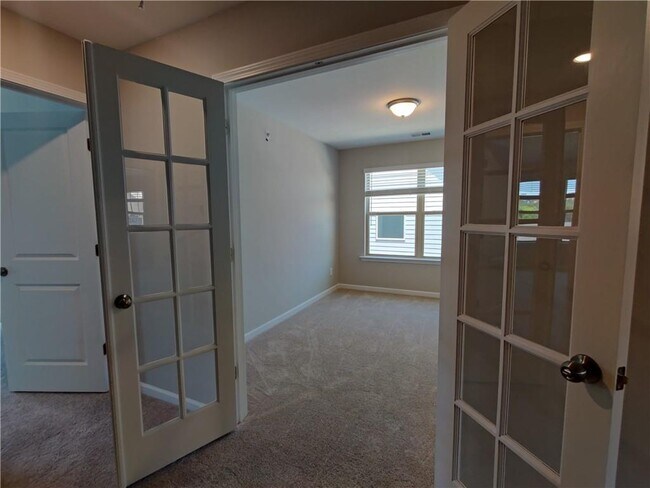 Building Photo - 1341 Endicott Ct