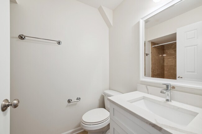 Building Photo - 1816 N Spaulding Ave