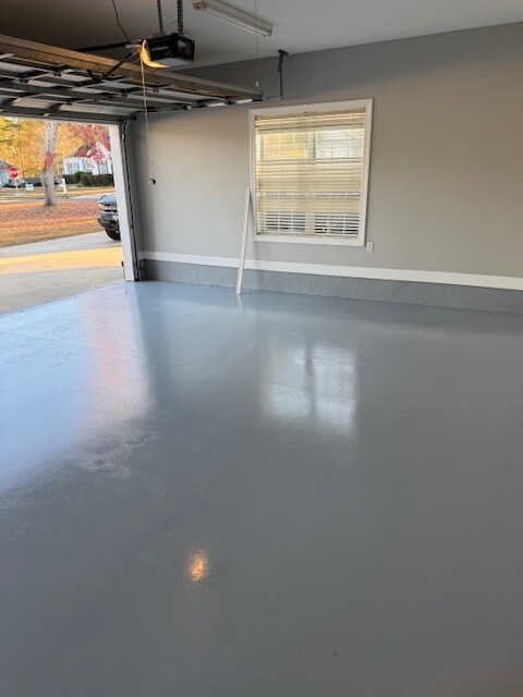 Building Photo - 3650 Victoria Dr