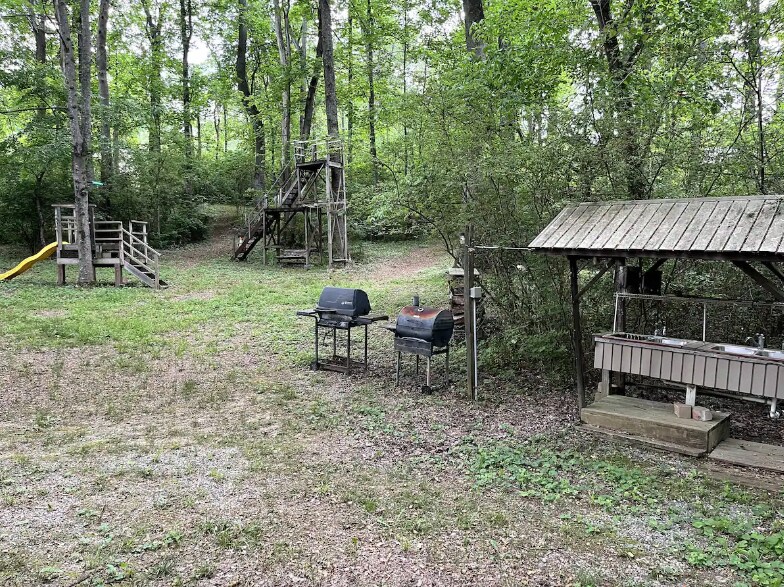 Building Photo - 123 Voncannon Dr