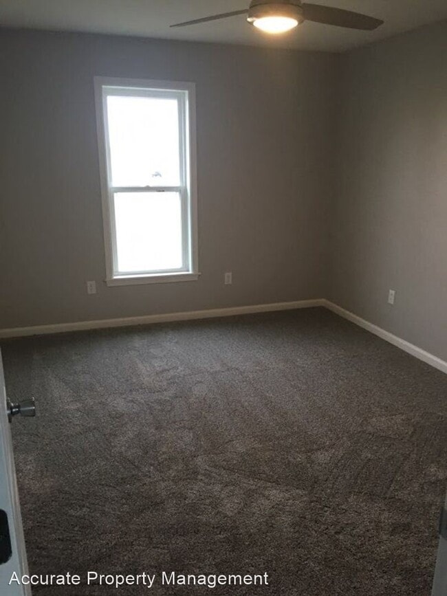 Building Photo - 3 br, 2 bath House - 4979 N 550 E