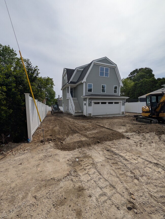 Building Photo - 132 Narrows Rd