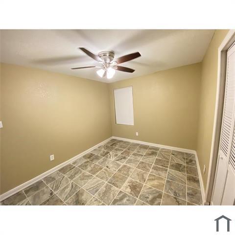 Building Photo - 513 Paddle Dr