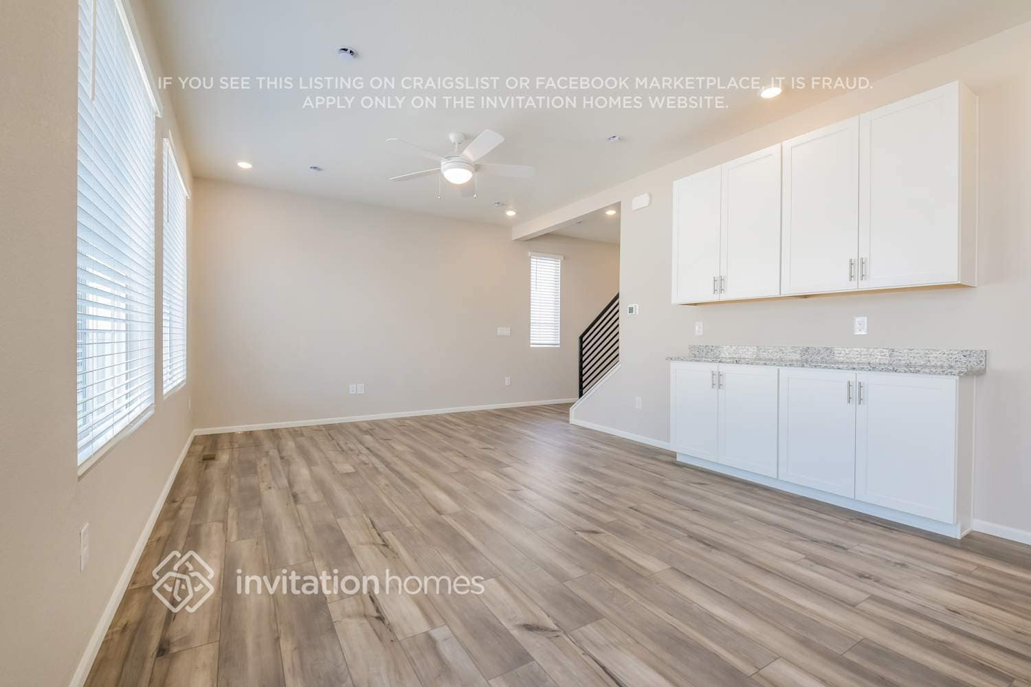 Building Photo - 3374 Pearwood Dr