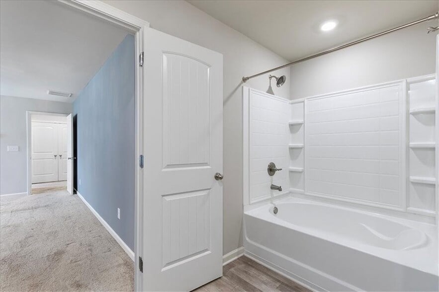 Building Photo - 6426 Beaver Creek Trl