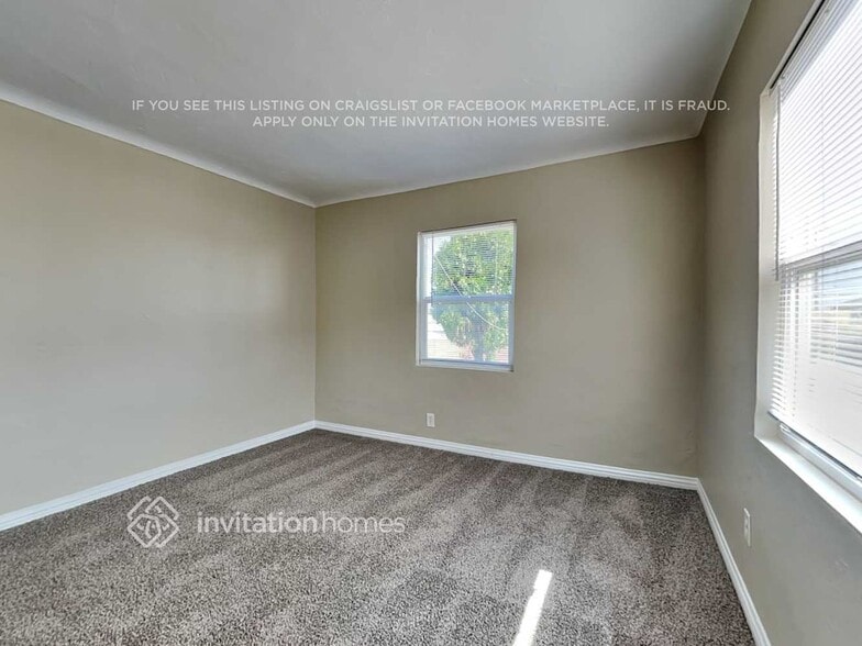 Building Photo - 3119 W 76th St