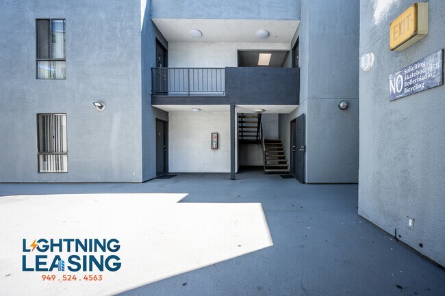 Building Photo - 14201 Victory Blvd