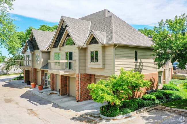 8509-8511 - Indian Hills Drive