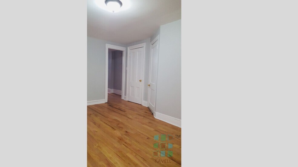 Dining/Kitchen area - facing hallway to bedroom - 50 Irving Place