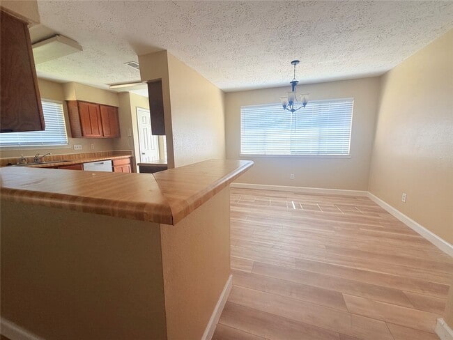 Building Photo - 17010 Sunview Ct