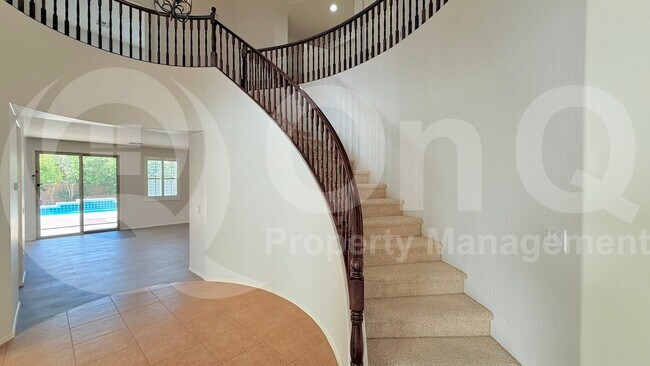 Building Photo - 3316 E Kingbird Pl