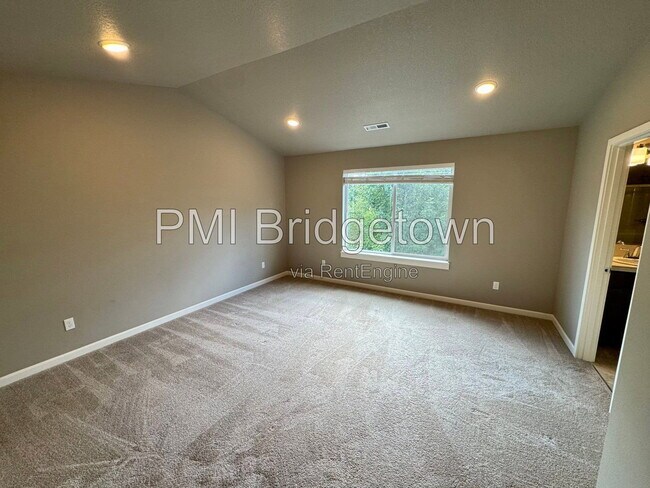 Building Photo - 3715 SW 190th Ter