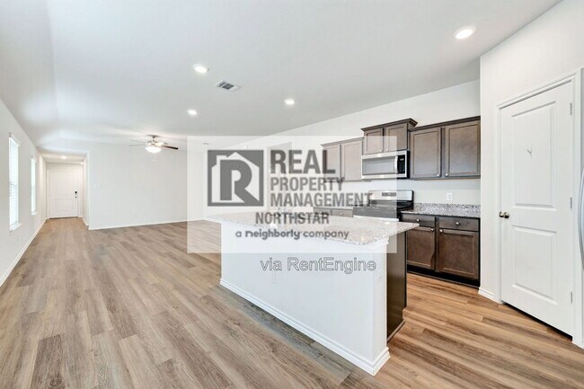 Building Photo - 848 Good Cheer Ln