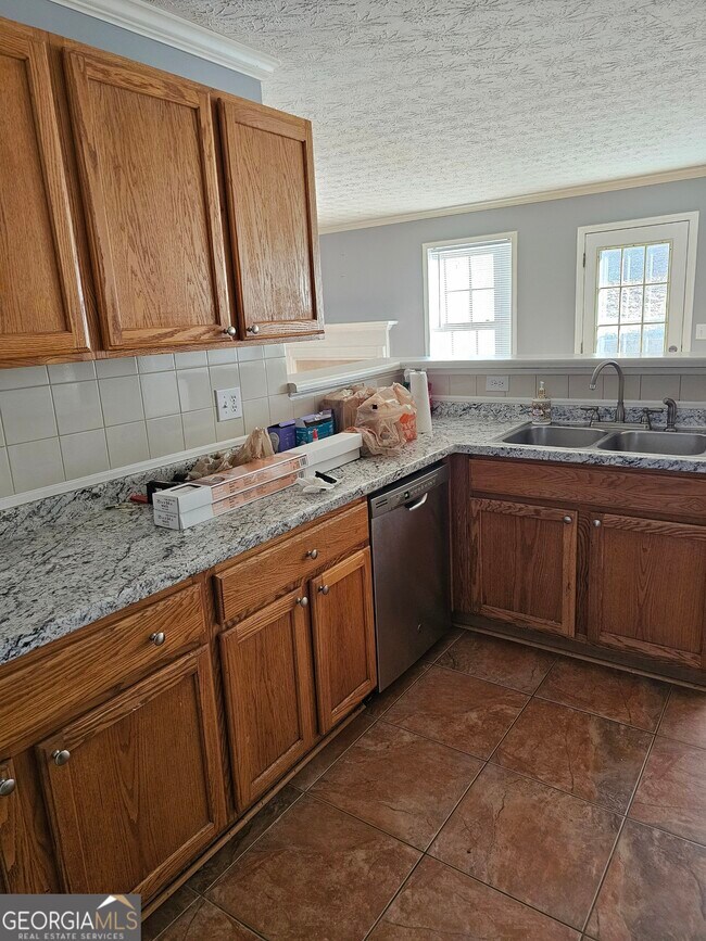 Building Photo - 1529 Sydney Pond Cir NW