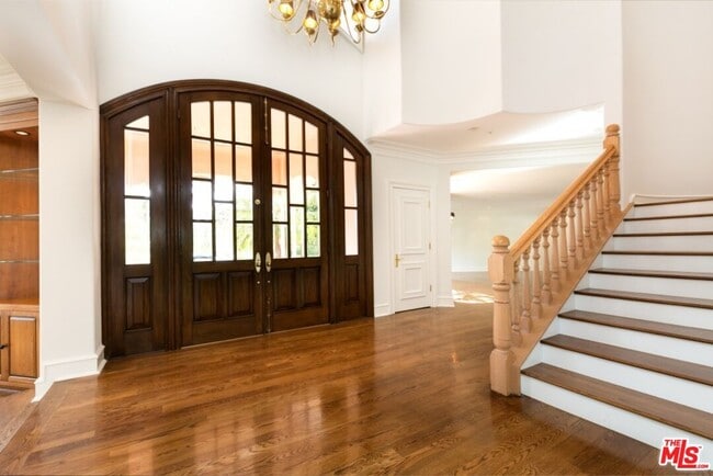 Building Photo - 1450 Cuesta Linda Dr