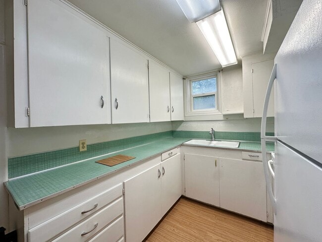 Building Photo - WBC's 253 Duplex