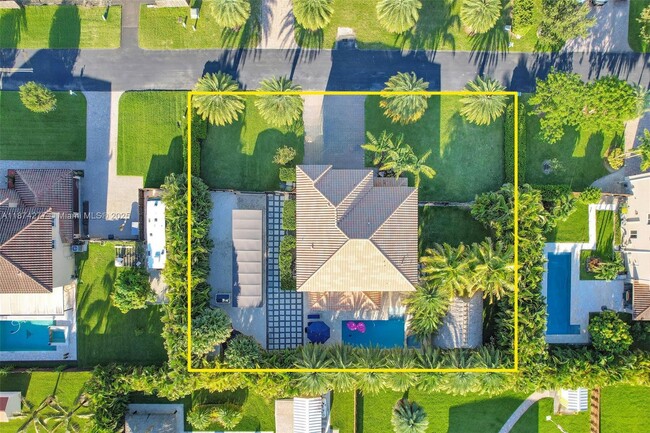 Building Photo - 2150 NW 16th Pl