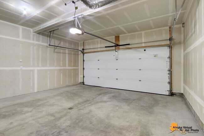 Building Photo - 6214 Ophir Dr