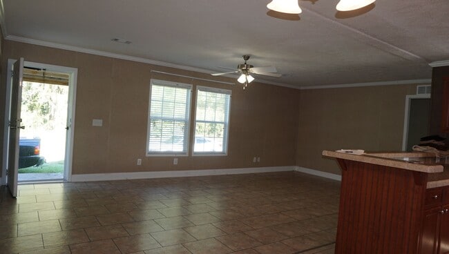 Building Photo - 3876 Rowell Rd