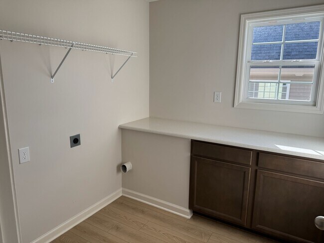 Building Photo - 2841 Blackford Pkwy
