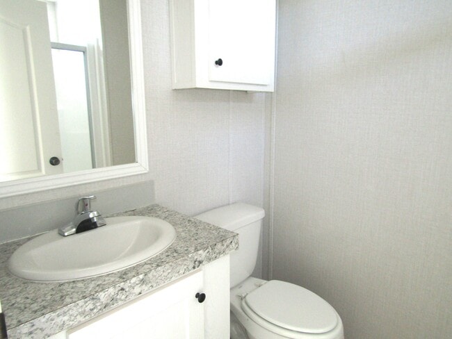 Building Photo - 200 Oak Harbor Camp