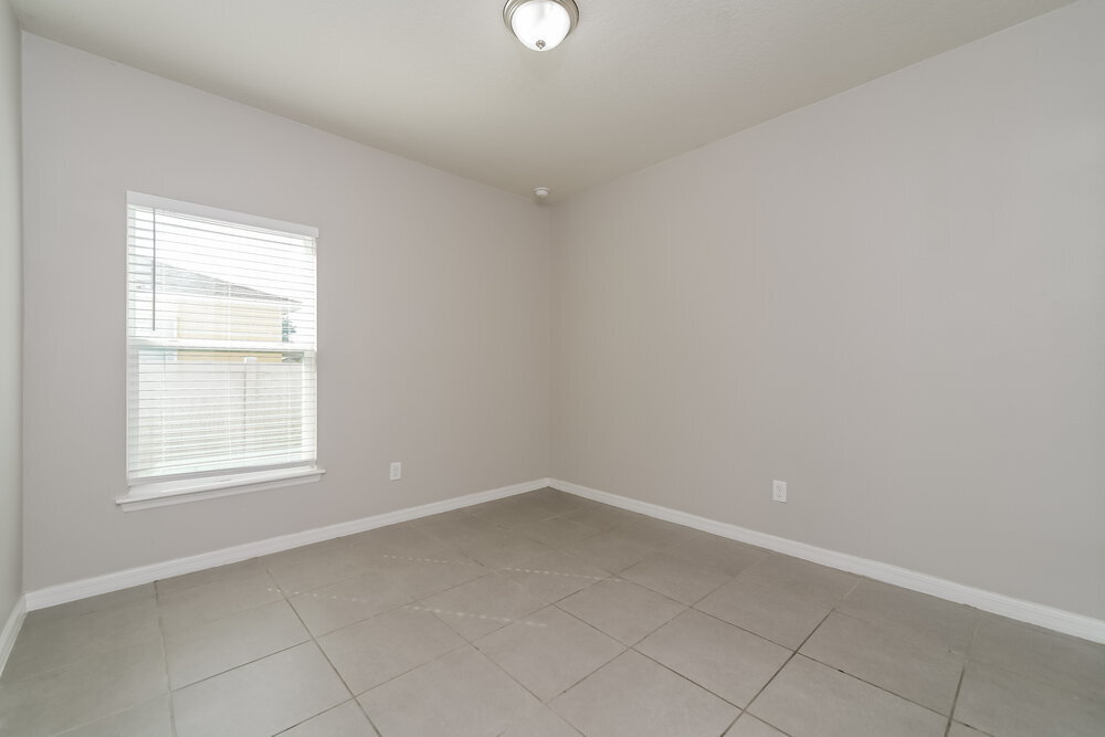 Building Photo - 370 Colonade Ct