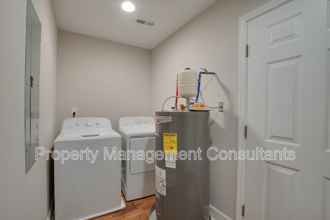 Building Photo - 805 Rison Ave NE