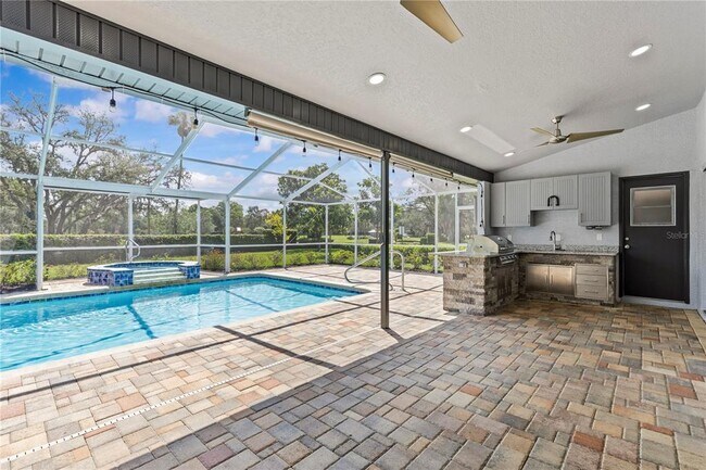 Building Photo - 9447 Ashley Dr