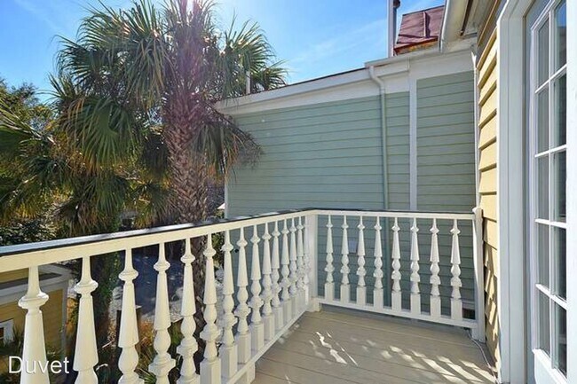 Building Photo - 75 Spring St