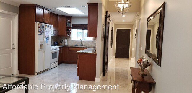 Building Photo - 4 br, 3.5 bath House - 4357 Santee Road