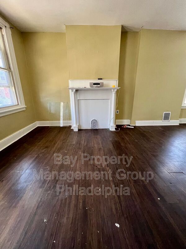 Building Photo - 1500 N Frazier St