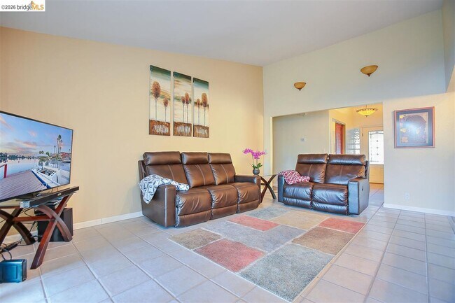 Building Photo - 5545 Drakes Ct