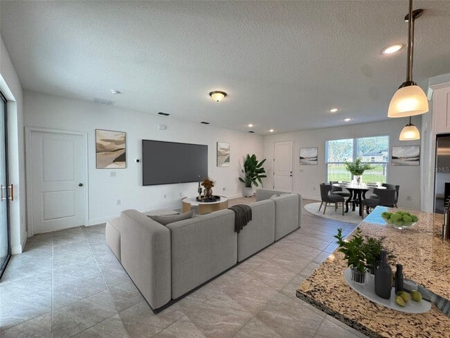 Building Photo - 442 Marion Oaks Course