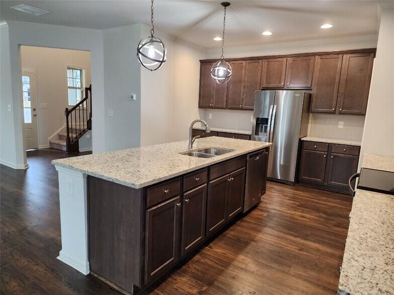 Building Photo - 5553 Shallow Branch Dr