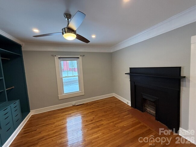 Building Photo - 318 N Academy St