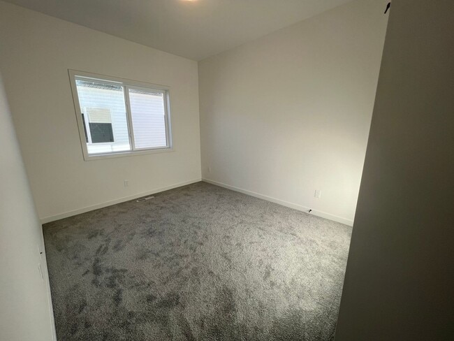 Building Photo - 3602 33rd St S