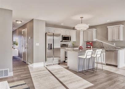 Building Photo - 640 Ptarmigan Ln