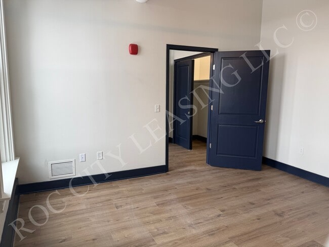 Building Photo - 151 St Paul St