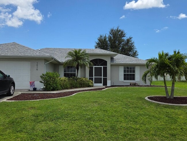 Primary Photo - 1016 NW 10th St