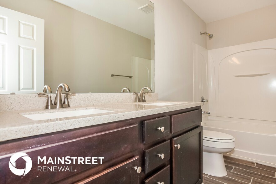 Building Photo - 2517 Harwood Hills Ln