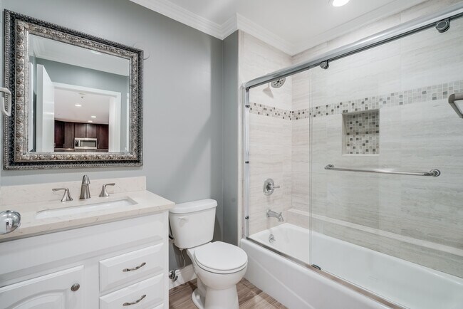 Guest Bathroom with Shower/Tub - 300 3rd St