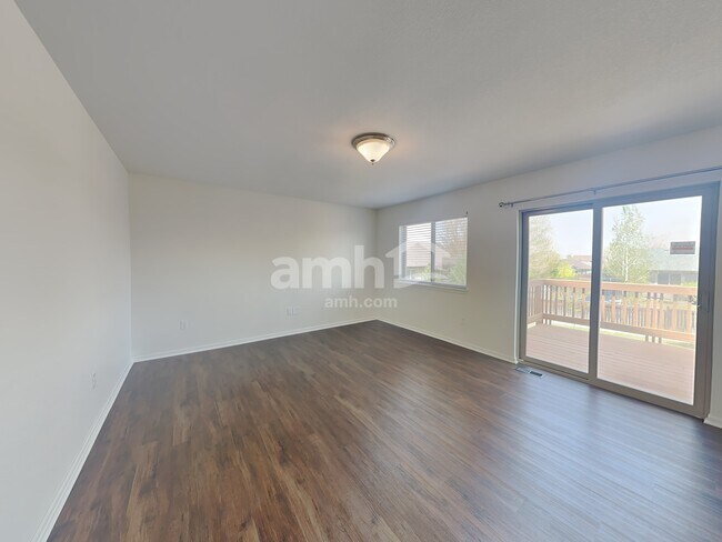 Building Photo - 4574 Cole Dr