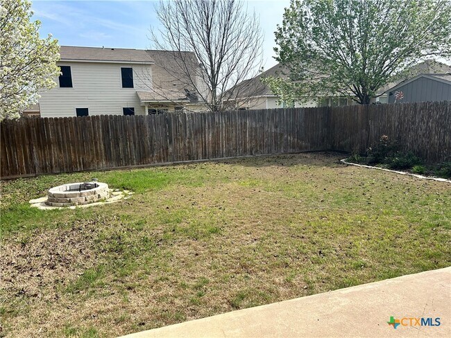 Building Photo - 5623 Fair Hill Dr