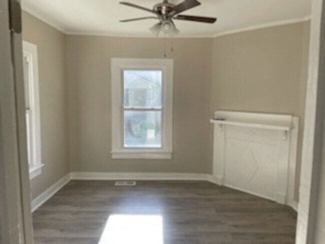 Building Photo - $500.00 OFF MOVE IN SPECIAL !!!Historic 3 ...