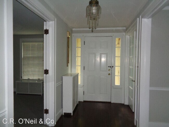 Building Photo - 4 br, 2.5 bath House - 2131 Iuka Avenue
