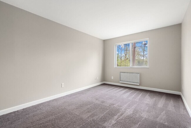 Building Photo - 61 Fairmount St