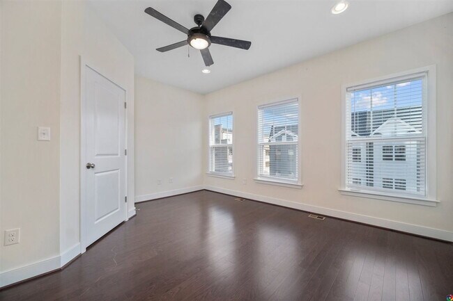 Building Photo - 5302 Masons Ln