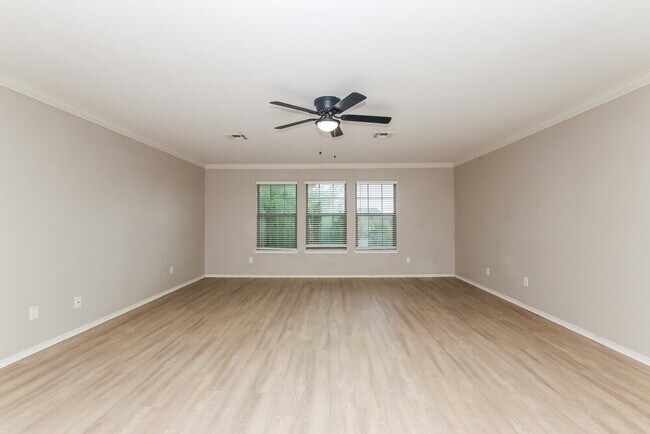 Building Photo - 19716 San Chisolm Dr